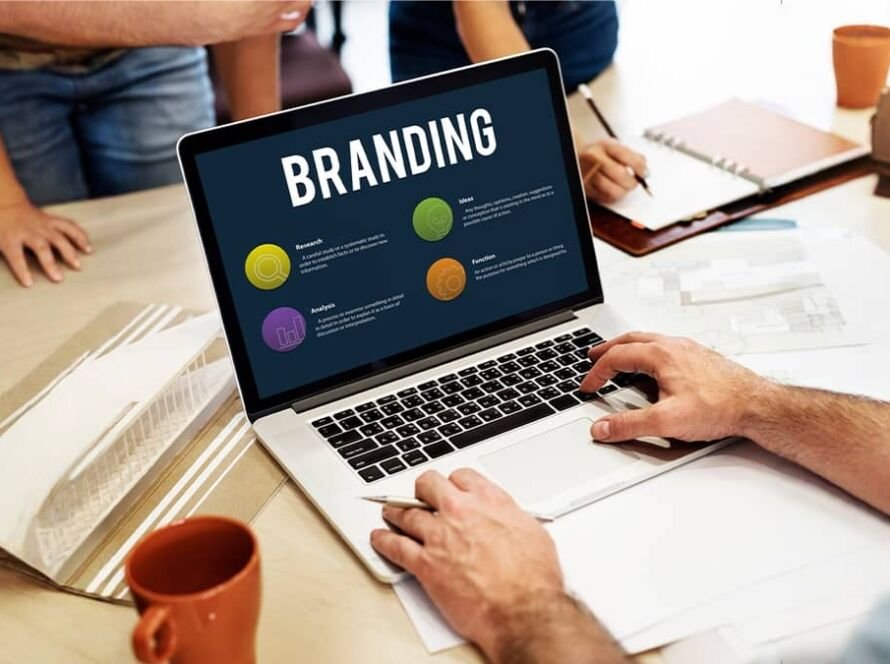 Branding gestão da marca impulsiona o relacionamento com o consumidor em 2025